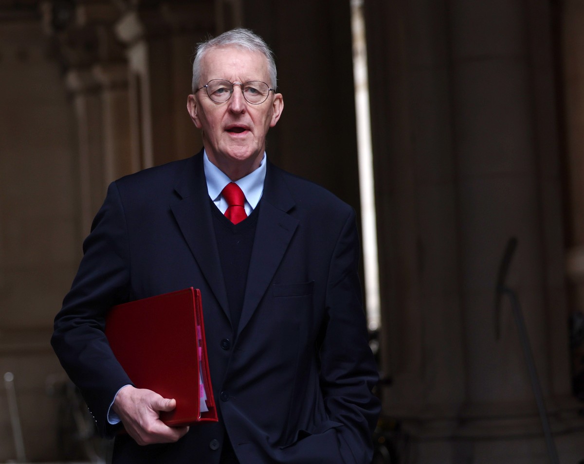 epa12846188 British Secretary of State for Northern Ireland Hilary Benn arrives for a cabinet meeting at 10 Downing Street in London, Britain, 24 March 2026. EPA/ANDY RAIN