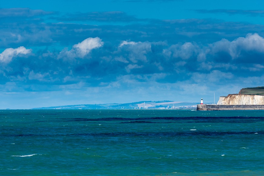 Blick auf einen Leuchtturm der Grafschaft Sussex. (Symbolbild)