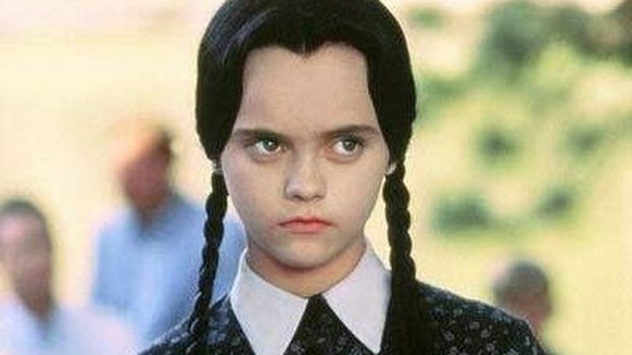 Christina Ricci spielte Wednesday Addams. Hier in «Addams Family Values» von 1993.