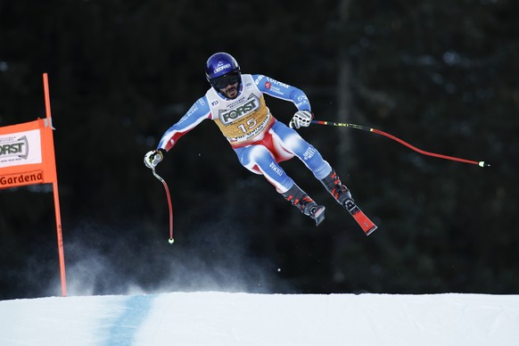 FILE - France&#039;s Cyprien Sarrazin speeds down the course during an alpine ski, men&#039;s World Cup downhill, in Val Gardena, Italy, on Dec. 21, 2024. (AP Photo/Gabriele Facciotti, File)
WCup Sarr ...