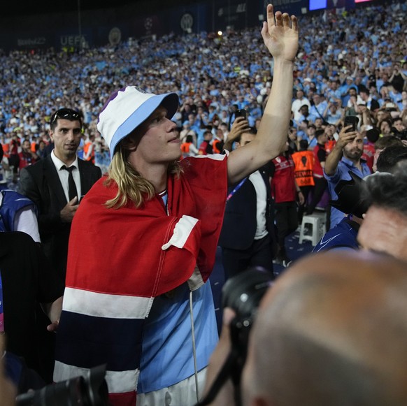 Manchester City&#039;s Erling Haaland celebrates after the Champions League final soccer match between Manchester City and Inter Milan at the Ataturk Olympic Stadium in Istanbul, Turkey, Sunday, June  ...