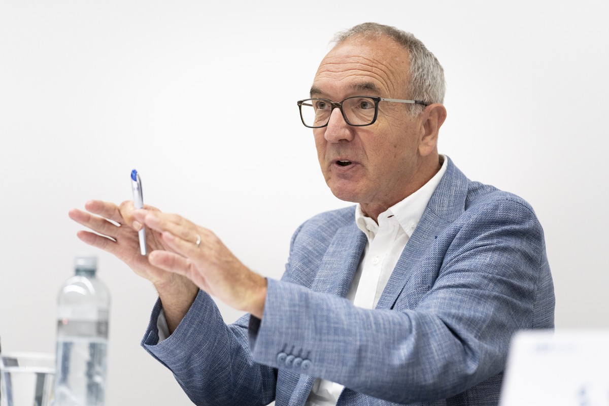 Niklaus Oberholzer informiert am Donnerstag, 22. August 2024 in Zuerich im Rahmen einer Pressekonferenz im Universitaet Spital Zuerich ueber den Stand der Dinge im Zusammenhang mit den im Mai 2024 ang ...