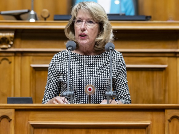 Jacqueline de Quattro, FDP-VD, spricht zur Grossen Kammer vor der zweiten Vizepraesidentin Katja Christ, GLP-BS, an der Sondersession des Nationalrats, am Dienstag, 6. Mai 2025 im Nationalrat in Bern. ...