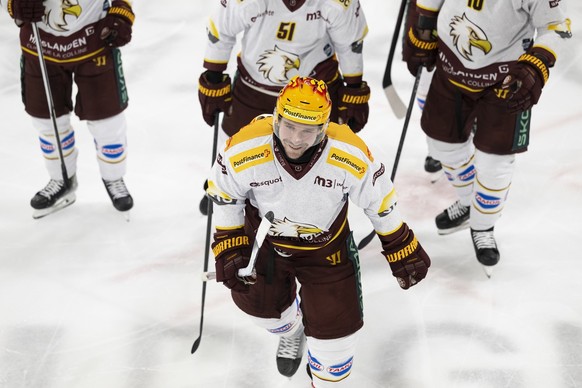 der Genfer PostFinance Top Scorer Sami Vatanen jubelt nach seinem Tor zum 2-0, beim Eishockey Meisterschaftsspiel der National League zwischen dem HC Ajoie und dem Geneve-Servette HC, am Dienstag, 13. ...