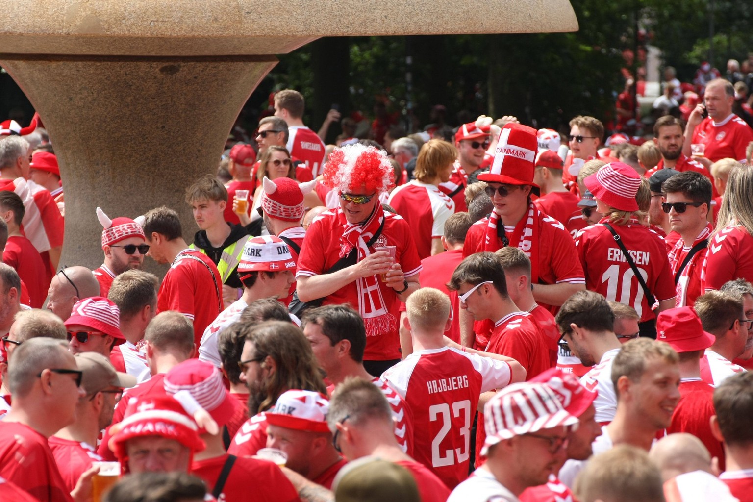 Fans vor dem Spiel der Fu�ball-Europameisterschaft EURO 2024 D�nemark-England in Frankfurt am Main , Hessen , Deutschland . Juni 20, 2024. Copyright: xx