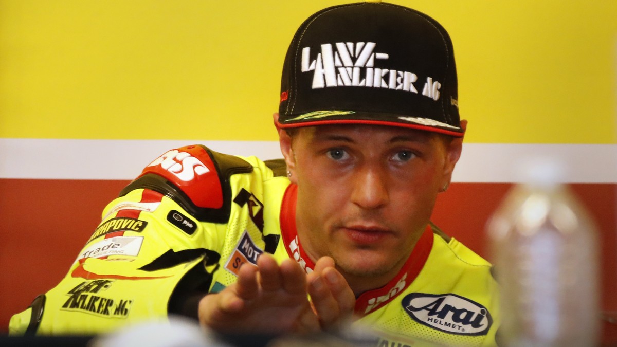 epa06683917 Kiefer Racing Moto2 Team rider Dominique Aegerter of Switzerland during free practice number three at the Motorcycling Grand Prix of the Americas at Circuit of the Americas in Austin, Texa ...