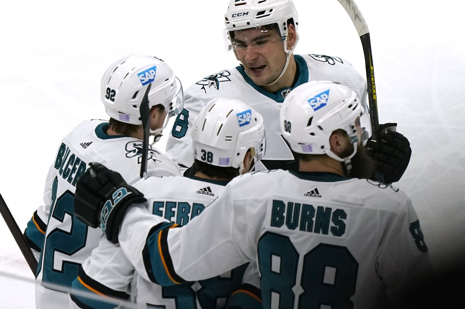 San Jose Sharks right wing Timo Meier (28) celebrates with teammates after scoring a goal against the Chicago Blackhawks during the second period of an NHL hockey game in Chicago, Sunday, Nov. 28, 202 ...