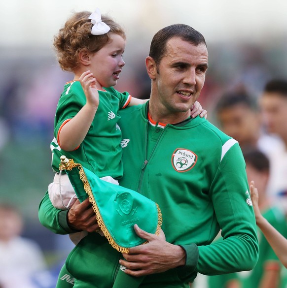 Mandatory Credit: Photo by Paul Currie/BPI/Shutterstock 9699312bk John O Shea of Republic of Ireland before the start of the match Republic of Ireland v USA, International Friendly, Länderspiel, Natio ...