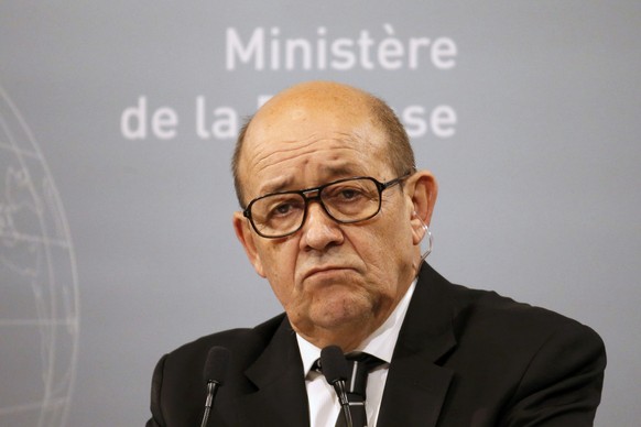 Frankreichs Verteidigungsminister&nbsp;Le Drian:&nbsp;«Wir müssen schnell handeln, um sobald wie möglich in libyschen Gewässern einzuschreiten»<br data-editable="remove">