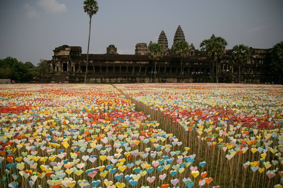 230412 -- SIEM REAP, April 12, 2023 -- Origami hearts are displayed at the complex of the Angkor Archeological Park in Siem Reap province, Cambodia on April 11, 2023. Cambodia s display of origami hea ...