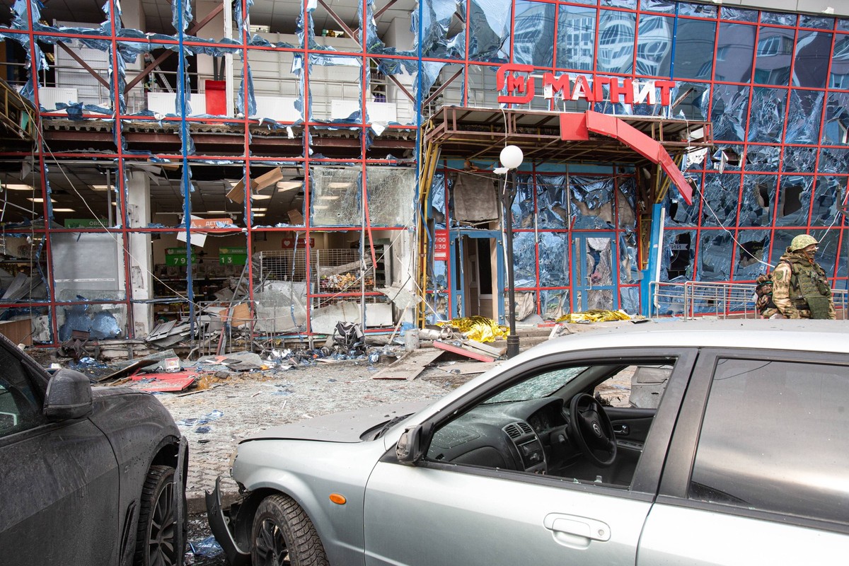 Un centre commercial endommagé suite à une frappe, en février 2024.