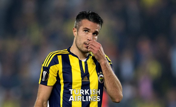 epa05164948 Fenerbahce Istanbul&#039;s Robin Van Persie reacts during the UEFA Europa League round of 32 soccer match between Fenerbahce Istanbul - Lokomotiv Moscow in Istanbul, Turkey, 16 February 20 ...