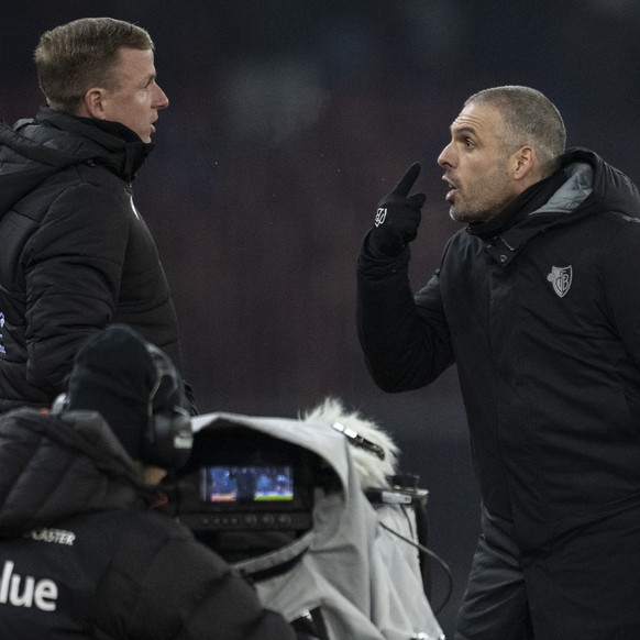 Basel coach Fabio Celestini reacts to the Premier League championship match between FC Zurich and FC Basel 1893 in Letzigrund, Sunday, January 21, 2024 in Zurich.  (key...