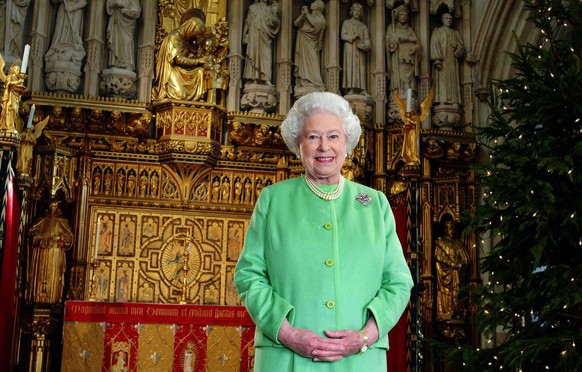 Previously unissued image dated 07/12/06 of Britain&#039;s Queen Elizabeth II after filming this year&#039;s Christmas broadcast at Southwark Cathedral, south London. Issue date: Sunday December 24, 2 ...