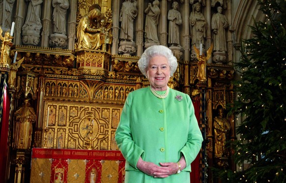 Previously unissued image dated 07/12/06 of Britain's Queen Elizabeth II after filming this year's Christmas broadcast at Southwark Cathedral, south London. Issue date: Sunday December 24, 2 ...