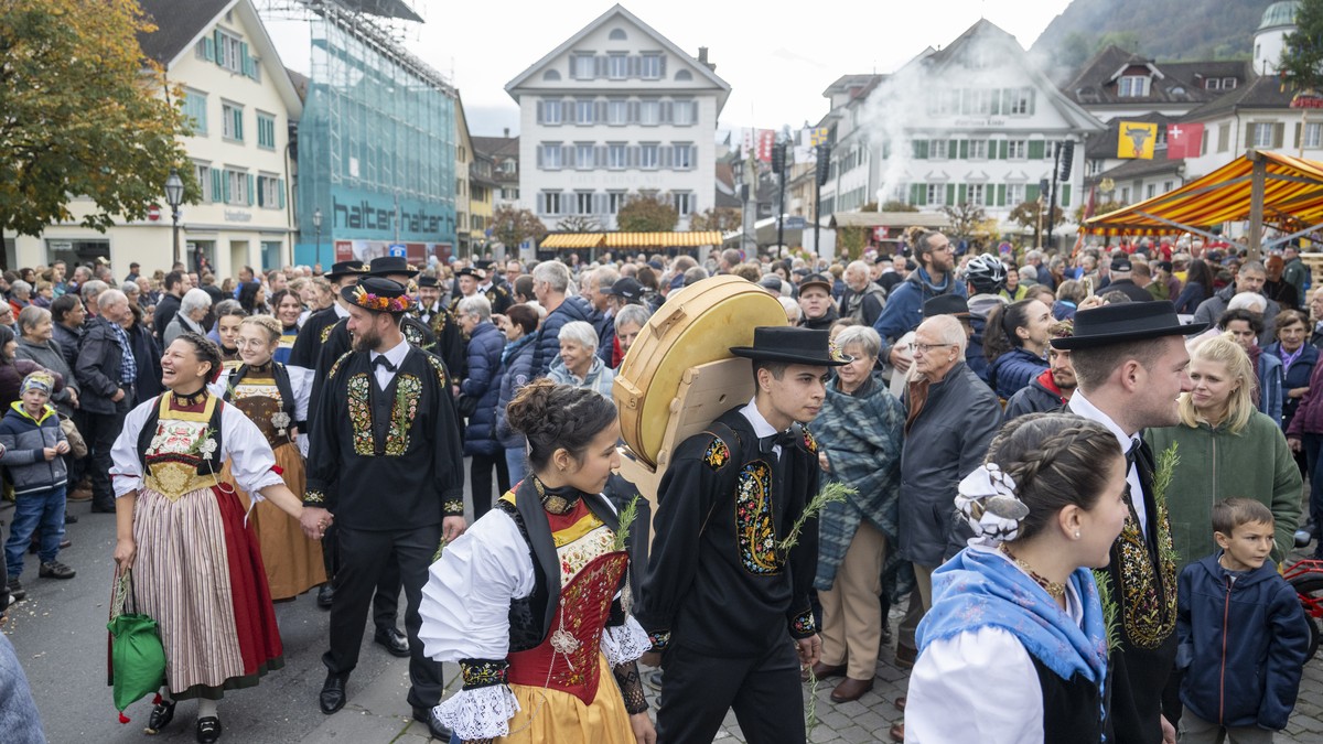 Schweizer-Bev-lkerung-sorgt-sich-um-gesellschaftlichen-Zusammenhalt
