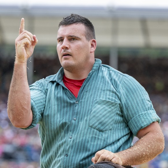 Joel Strebel im 1. Gang beim Eidgenoessischen Schwing- und Aelplerfest 2025 Glarnerland (ESAF), am Samstag, 30. August 2025, in Mollis. (KEYSTONE/Urs Flueeler)