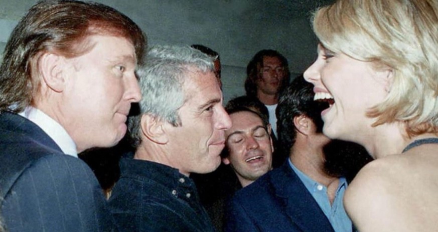 Donald Trump und Jeffrey Epstein mit Model Ingrid Seynhaeve auf einem Foto, das von den Demokraten im Aufsichtsausschuss des Repräsentantenhauses veröffentlicht wurde.