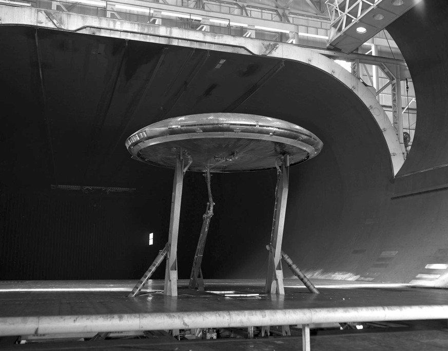 AVROCAR tested in the NASA Ames 40x80ft Wind Tunnel
NASA ID: ARC-1961-A-27748
Front view of the Avrocar on variable height struts in 40x 80 wind tunnel with overhead doors open.
Date Created:1961-01-2 ...