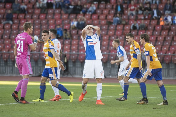 Grasshopper Cedric Zesiger, Mitte, reagiert im Fussball Meisterschaftsspiel der Super League zwischen dem Grasshopper Club Zuerich und dem FC Luzern im Letzigrund, am Sonntag, 15. Oktober 2017 in Zuer ...