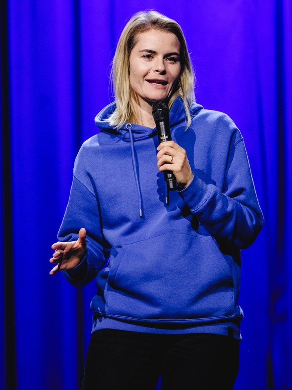 Hazel Brugger perferms live comedy in Bern, Switzerland Bern, Switzerland. 17th, September 2024. The Swiss-German comedian Hazel Brugger performs her comedy show Immer Noch Wach at Bierh¸beli in Bern. ...