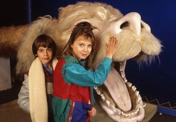 1984: Behind the scenes of The Neverending Story with Barret Oliver and Tami Stronach in Bavaria Studios, Germany.

https://www.reddit.com/r/Moviesinthemaking/comments/xm41zm/1984_behind_the_scenes_of ...