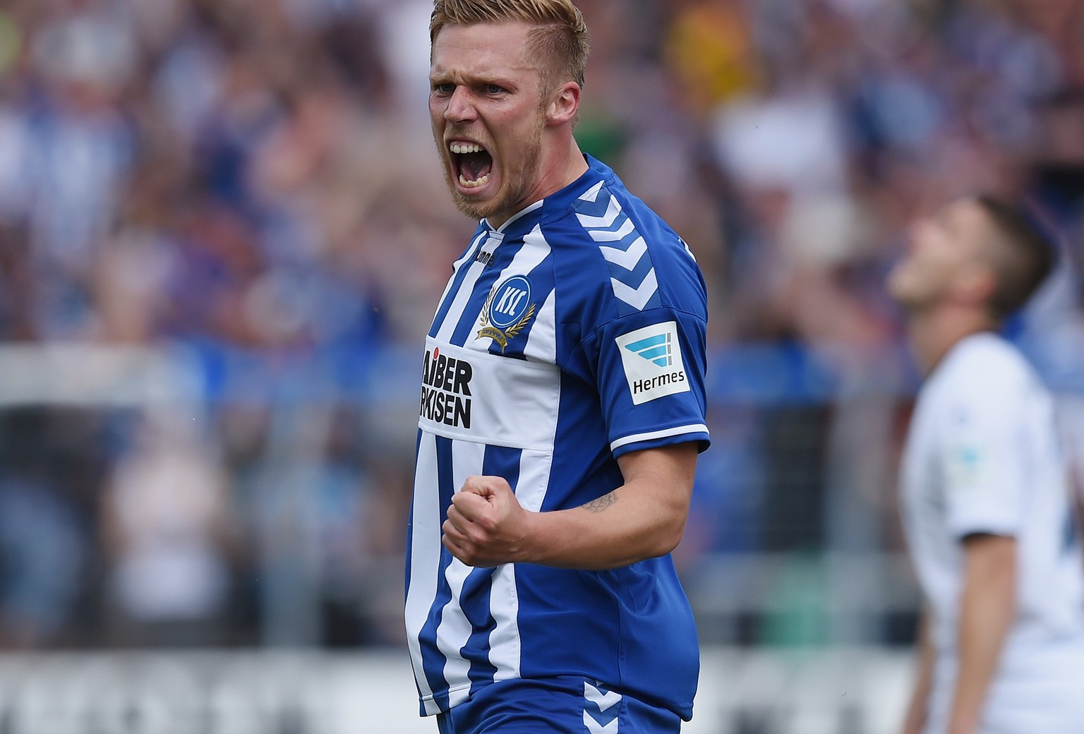 Rouwen Hennings ist Torschützenkönig der 2. Bundesliga und spielt für Karlsruhe.