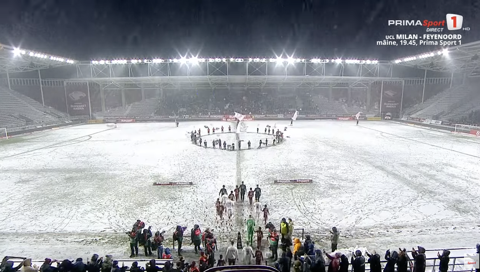 Rapid Bukarest – FC Botosani: Findest du alle in weiss gekleideten Spieler?