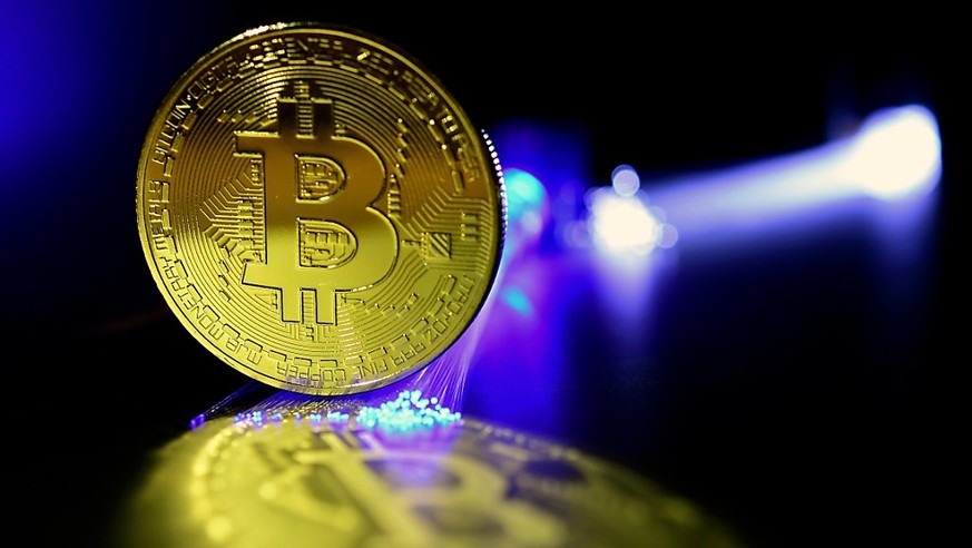 Bitcoin Sinkt Wieder Unter 10 000 Dollar Watson