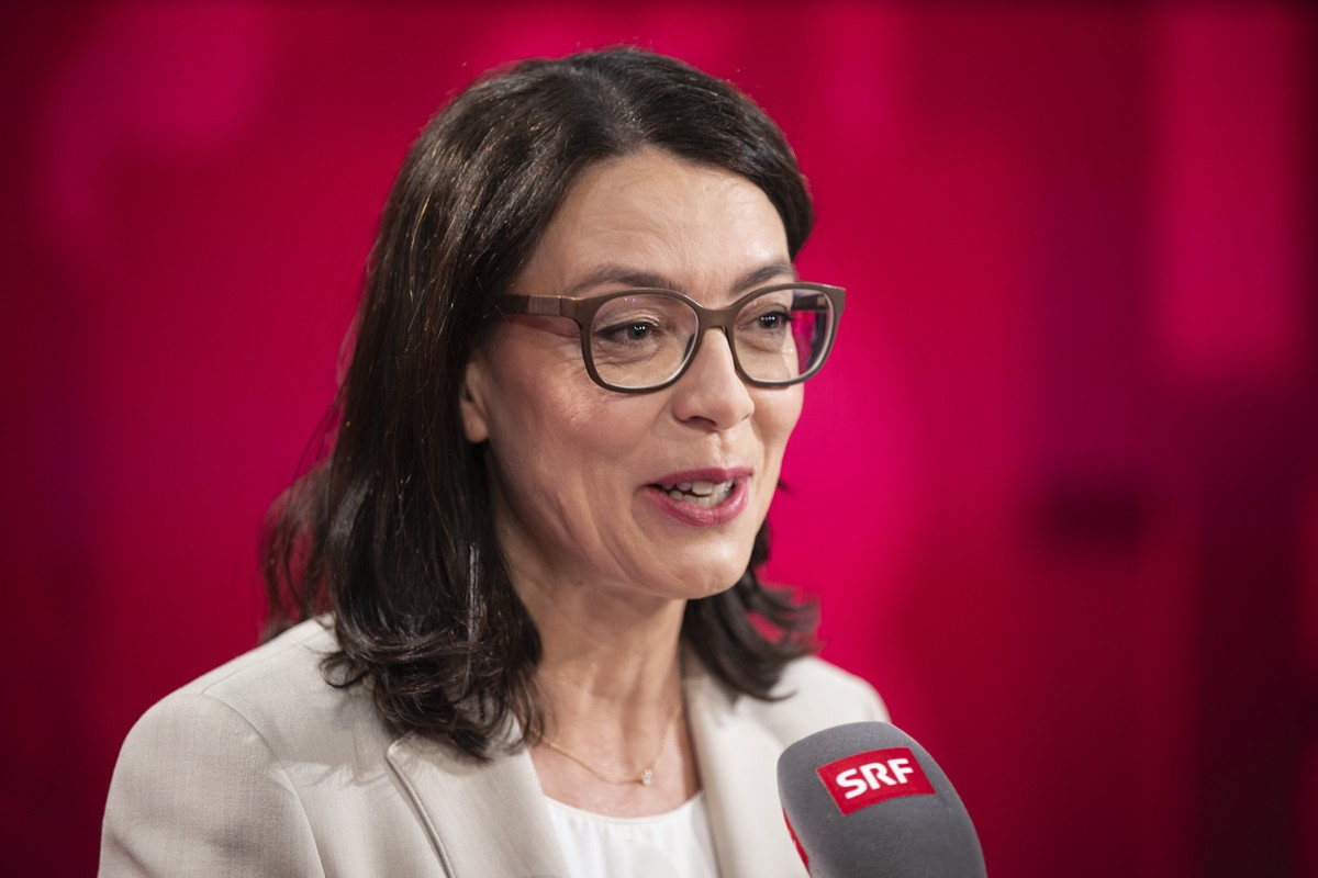 ARCHIVBILD ZUM ANGEKUENDIGTEN RUECKTRITT VON SRF-DIREKTORIN NATHALIE WAPPLER --- SRF-Direktorin Nathalie Wappler, spricht an einer Medienkonferenz ueber das Programm fuer das Jahr 2022 im Fernsehstudi ...