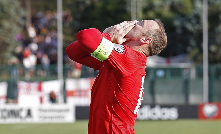 Wayne Rooney schiesst sich in San Marino in die Geschichtsbücher.