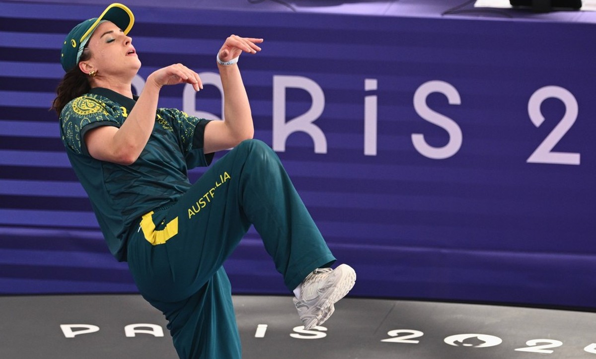 OLY24 BREAKING, Australian breaker Rachael Gunn, also known as Raygun, during the B-Girls Round Robin breaking competition at La Concorde Urban Park in Paris, as part of the 2024 Paris Olympic Games,  ...