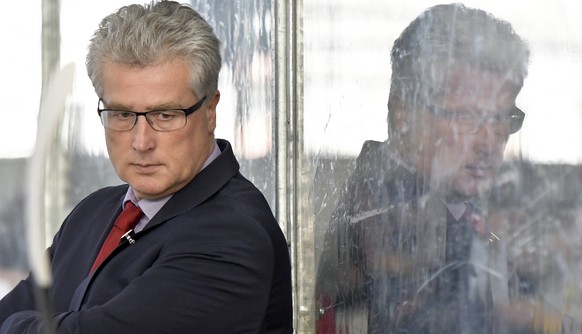 ABD0153_20180418 - WIEN - ÖSTERREICH: AUT-Head Coach Roger Bader am Mittwoch, 18. April 2018, während des freundschaftlichen Eishockey-Länderspiels zwischen Österreich und Kasachstan in Wien. - FOTO:  ...