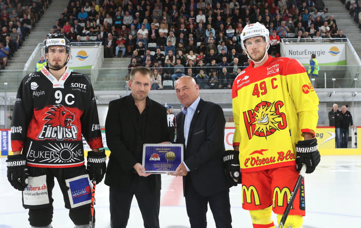 Sébastien Pico (deuxième depuis la gauche) lors de l'inauguration de la Lonza Arena en septembre 2019.