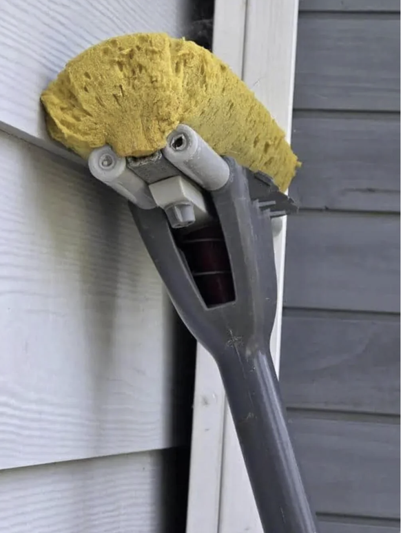 Du ... du siehst es doch auch, oder? Eine neue Folge von: Creepy Pareidolie aka: Dinge mit Gesicht