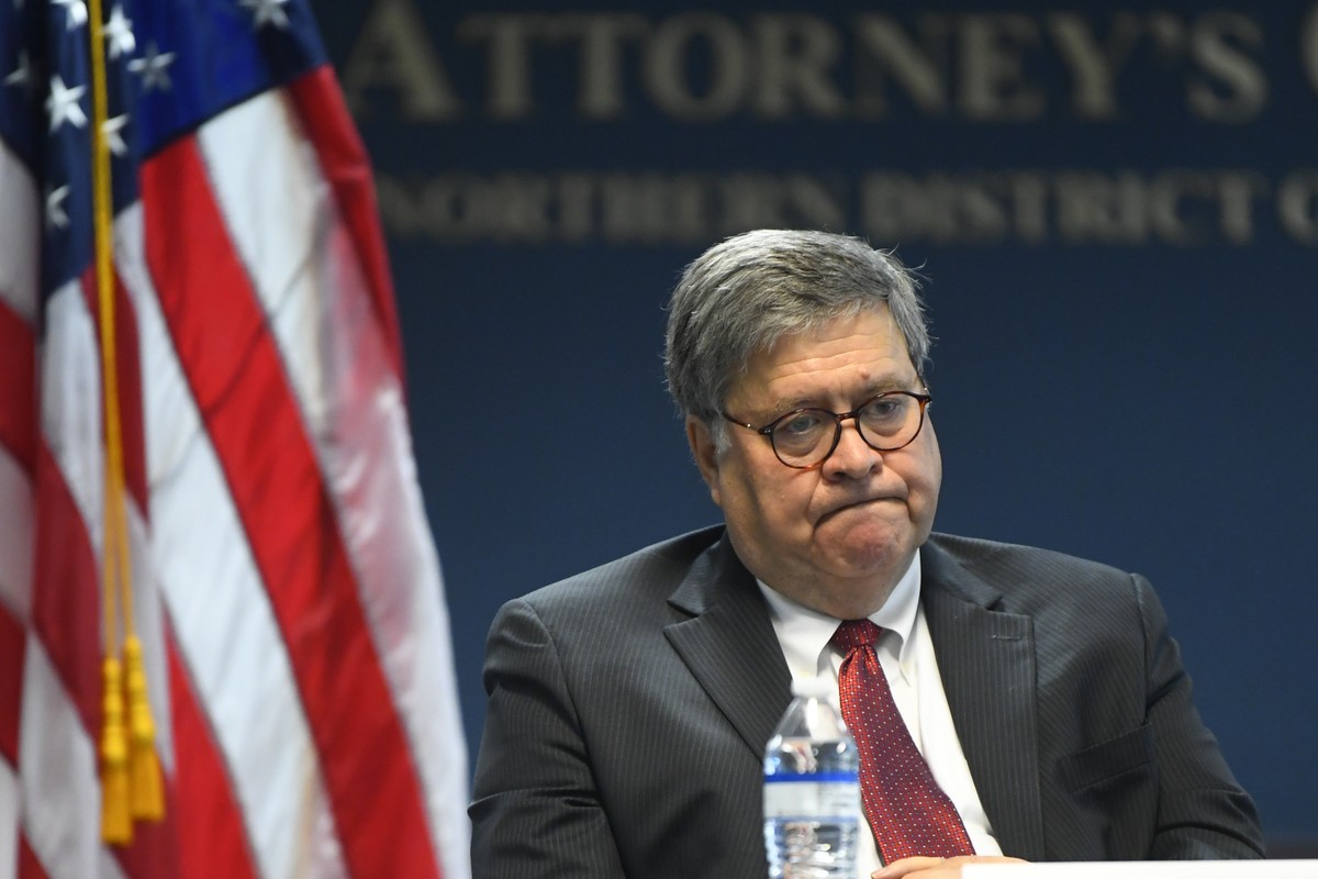 epa08687064 US Attorney General Bill Barr listens as he and Advisor to the President Ivanka Trump meet with federal officials and stakeholders at the U.S. Attorney's Office for the Northern Distr ...