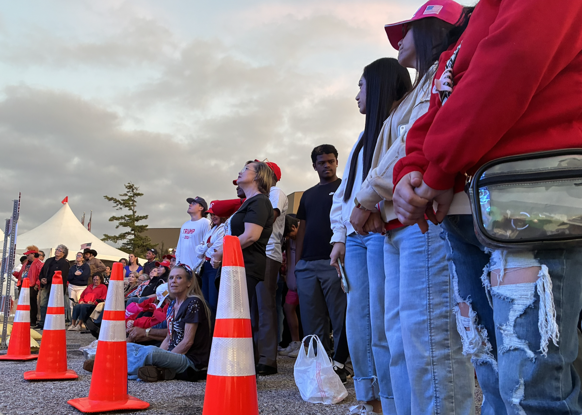 Trump a tiré son discours sur près de deux heures, ce mardi soir, à Lubbock (Texas), devant des milliers de supporters. watson y était aussi.