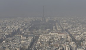 Paris unter einer dunstigen Wolke: Die Luftverschmutzung ist besorgniserregend stark.