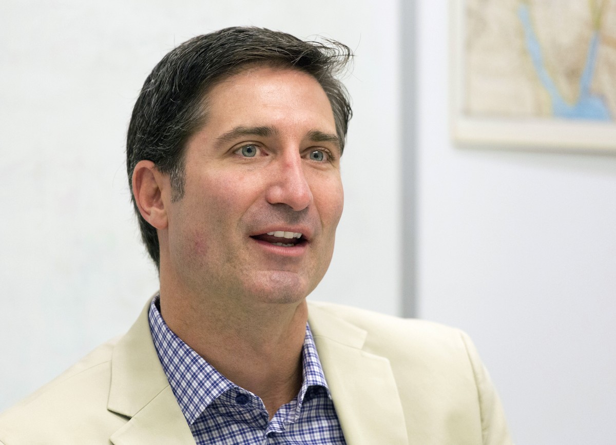 FILE - Brian Niccol, named the chairman and chief executive officer of Starbucks on Aug. 13, 2024, is shown during an interview on June 9, 2015, in New York. (AP Photo/Mark Lennihan, File)
Brian Nicco ...