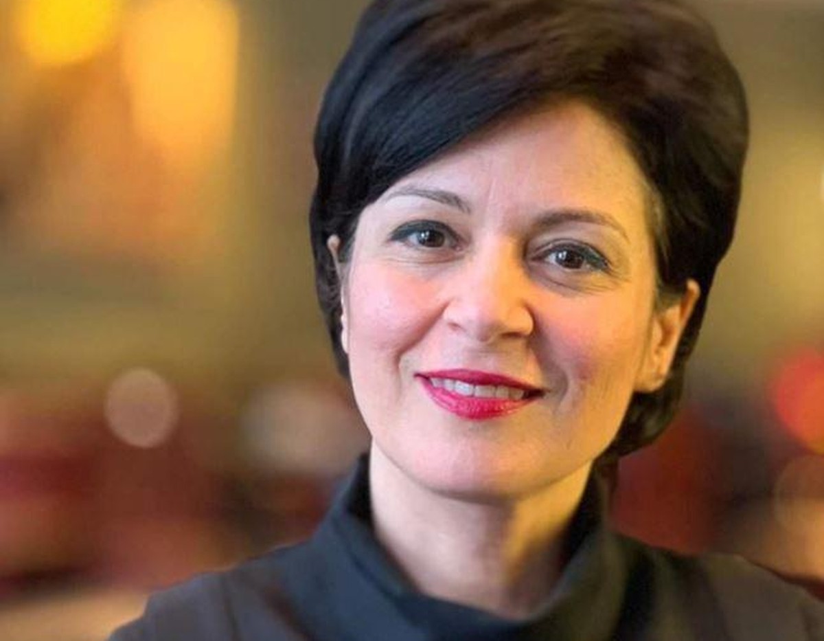 Shiva Mahbobi ist eine iranische Frauenrechtsaktivistin und Vorsitzende des Vereins "Free Political Prisoners In Iran (CFPPI)"