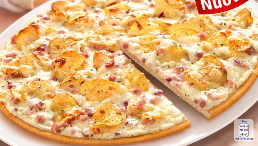 Nach der Schoko-Pizza nun die Pommes-Chips-Pizza. Judi-f***ing-hui!