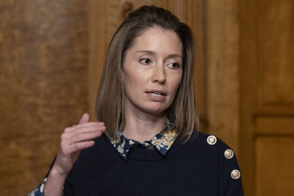 Staenderaetin Johanna Gapany, FDP-FR, von der Finanzkommission des Staenderates FK-S spricht an einem Point de Presse ueber den Voranschlag 2025, am Dienstag, 19. November 2024, in Bern. (KEYSTONE/Pet ...