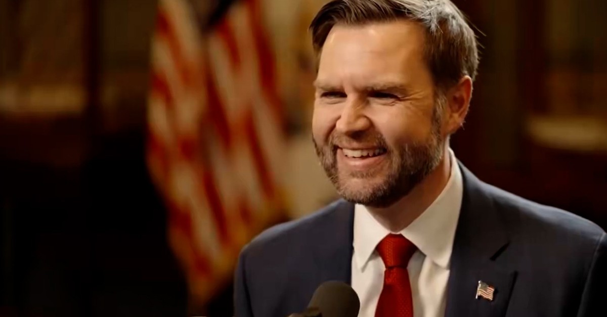 Vance: «Glaube, Aliens sind Dämonen»