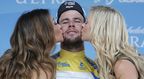 Diese Küsschen hätten Mark Cavendish damals bestimmt gut getan. Denn der Velo-Profi versuchte sich auf der «Wii»-Konsole beim Snowboarden und stürzte vom Balance-Brett. Die Wade musste daran glauben.