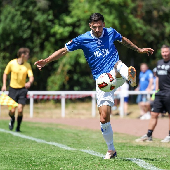 2026.07.04 xjfax Testspiel anl�sslich des 150-j�hrigen Vereinsjubil�ums der SG Arheilgen, SG Arheilgen - SV Darmstadt 98 v.l., Raoul Petretta SV Darmstadt 98 in aktion, in action, DFL/DFB REGULATIONS  ...