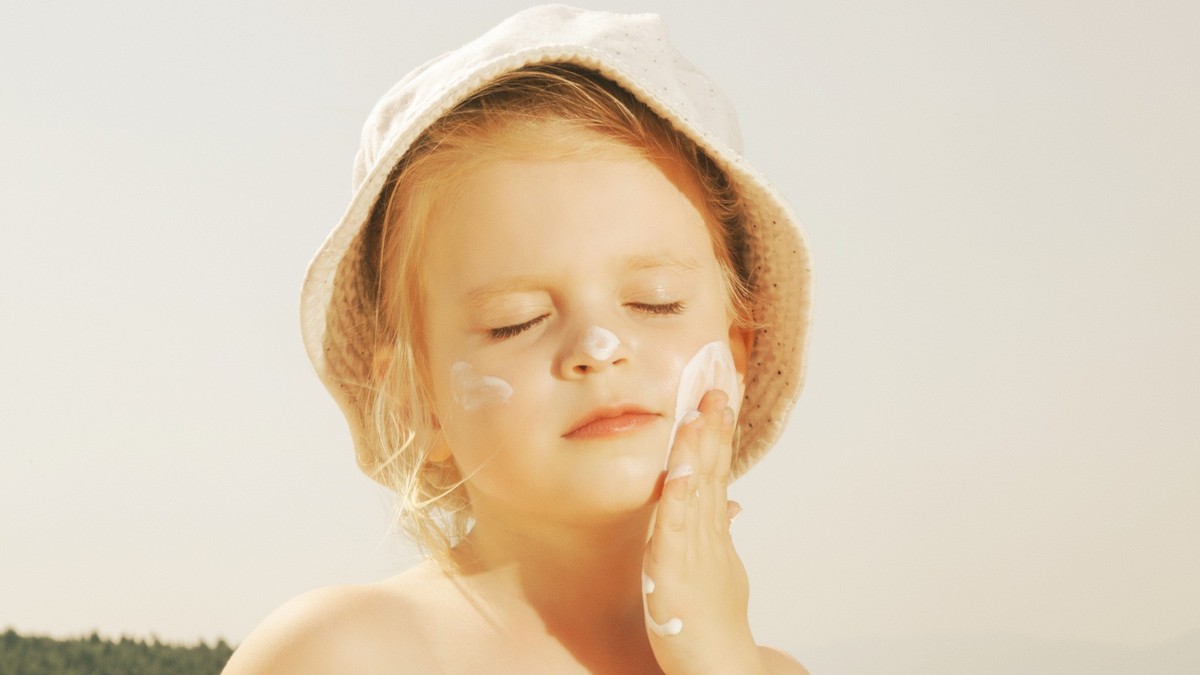 5-Tricks-f-rs-erfolgreiche-Einschmieren-von-Kleinkindern-mit-Sonnencreme