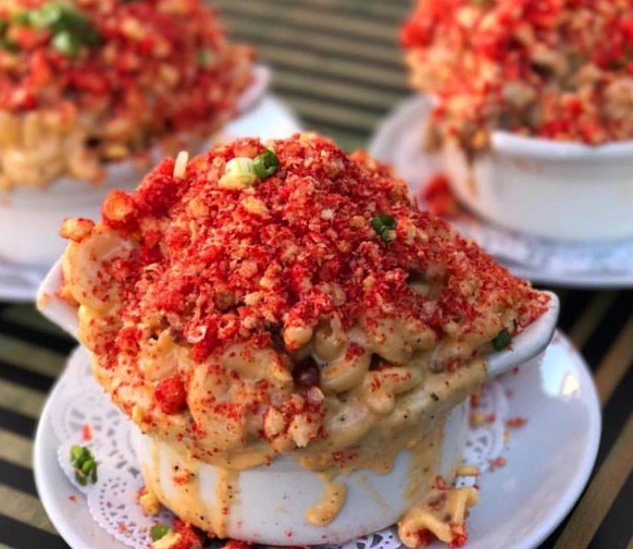 mac n cheetos the attic on broadway long beach essen food restaurant usa kalifornien pasta nudeln https://twitter.com/Trillipino_/status/853321293999071233