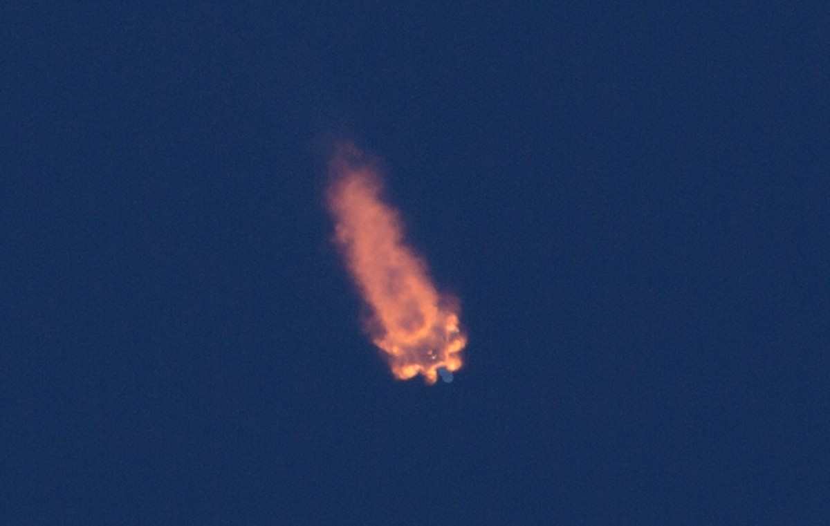 Die Falcon 9 nach dem Start.