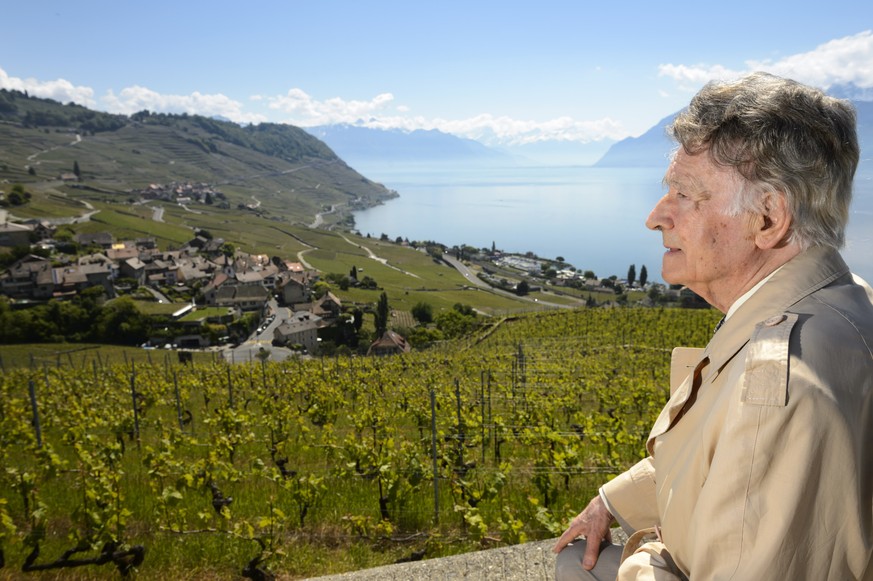 L&#039;ecologiste Franz Weber pose dans les vignes du Lavaux et devant le Lac Leman ce dimanche 18 mai 2014 a Riex, Vaud. La votation sur l&#039;initiative &quot;Sauver Lavaux III&quot; de l&#039;ecol ...