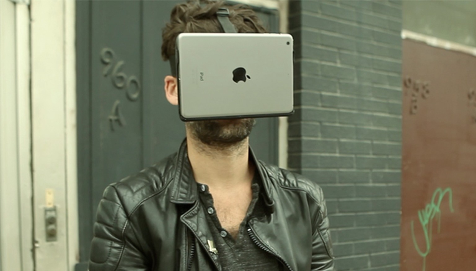 Auch das iPad möchte eine Virtual-Reality-Brille sein.